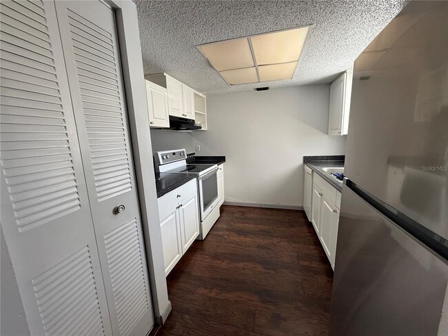 Photo - 621 99th Ave N Unidad 102