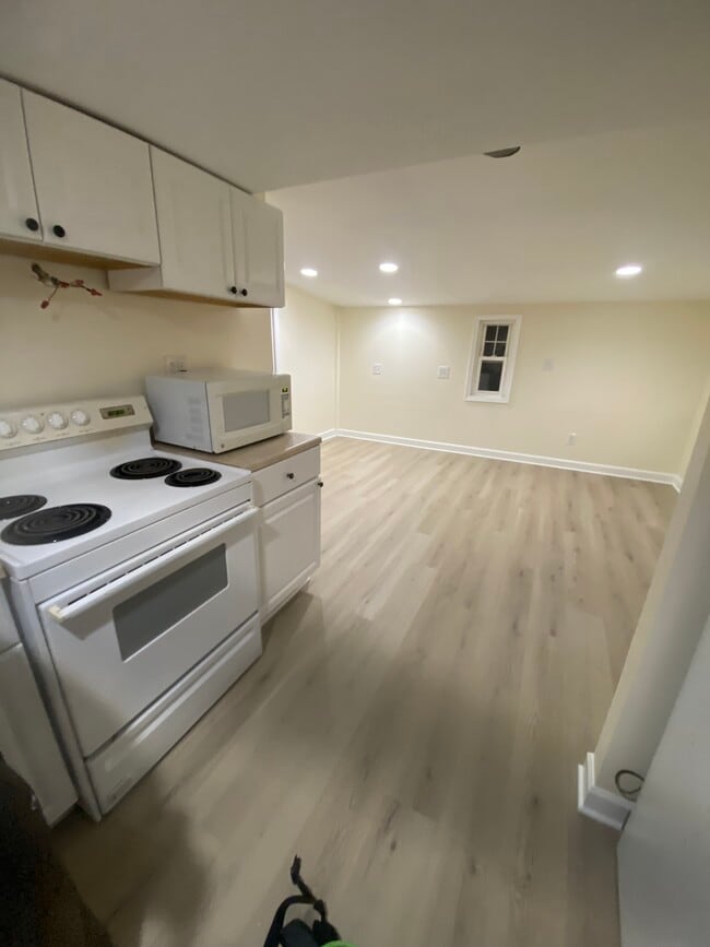 Building Photo - 112 Albright Ave Unit 12A