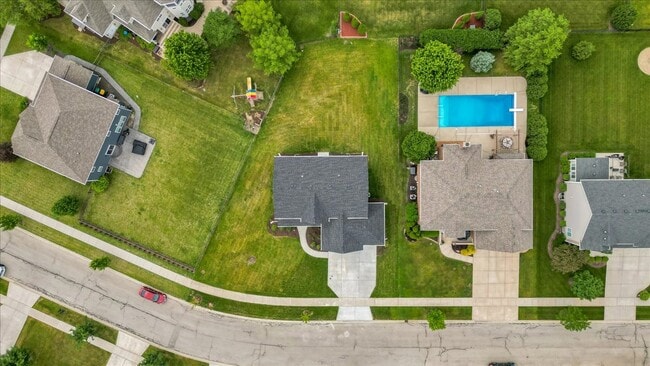 Photo - 21350 Somerset St