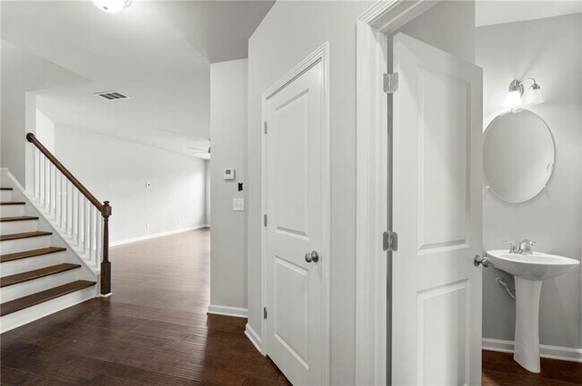 Photo - 2628 Stonekey Bend