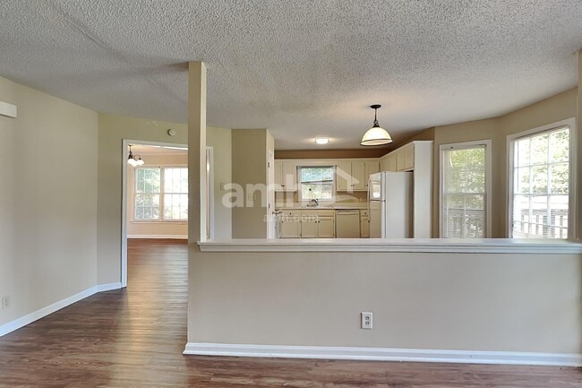 Photo - 1300 Summit Point Ln