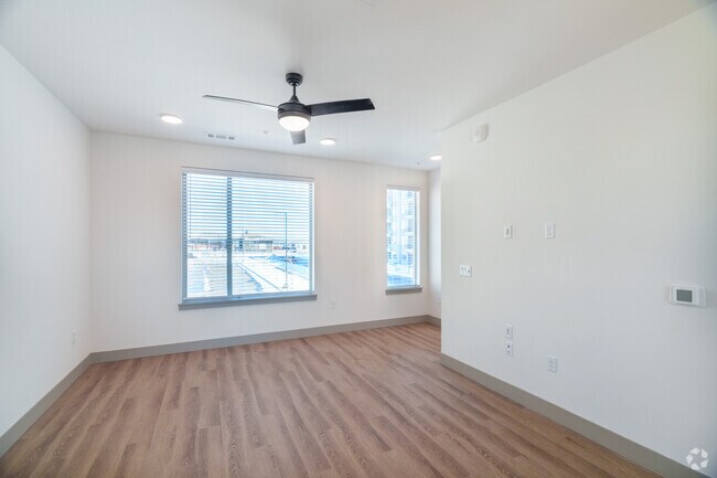 3BR, 2.5BA - 1,470SF - Dining Area