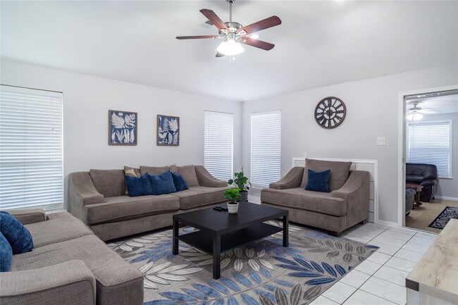 Photo - 13414 Creek Springs Dr