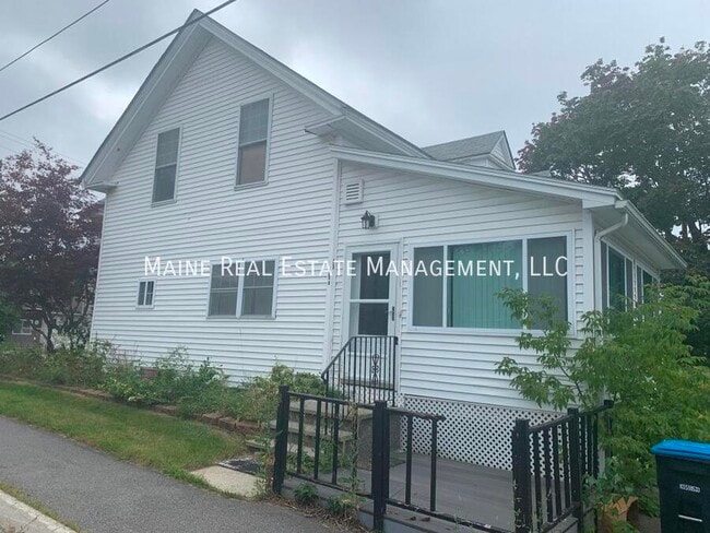 Building Photo - 35 Bosworth St Unit 1 Rental