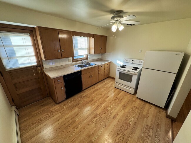 Photo - 321 Pawling St Unidad 2