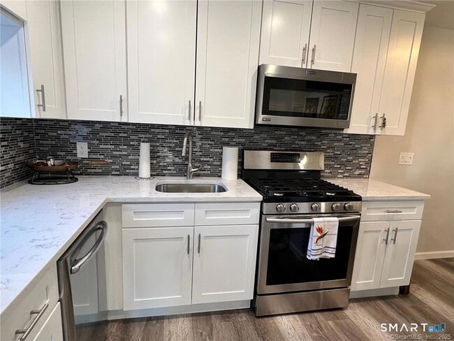 Photo - 47 Olcott Way