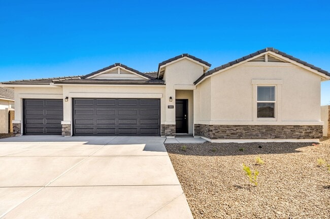 Building Photo - Modern Home with Granite, Stainless & a Backyard Built for Arizona Living