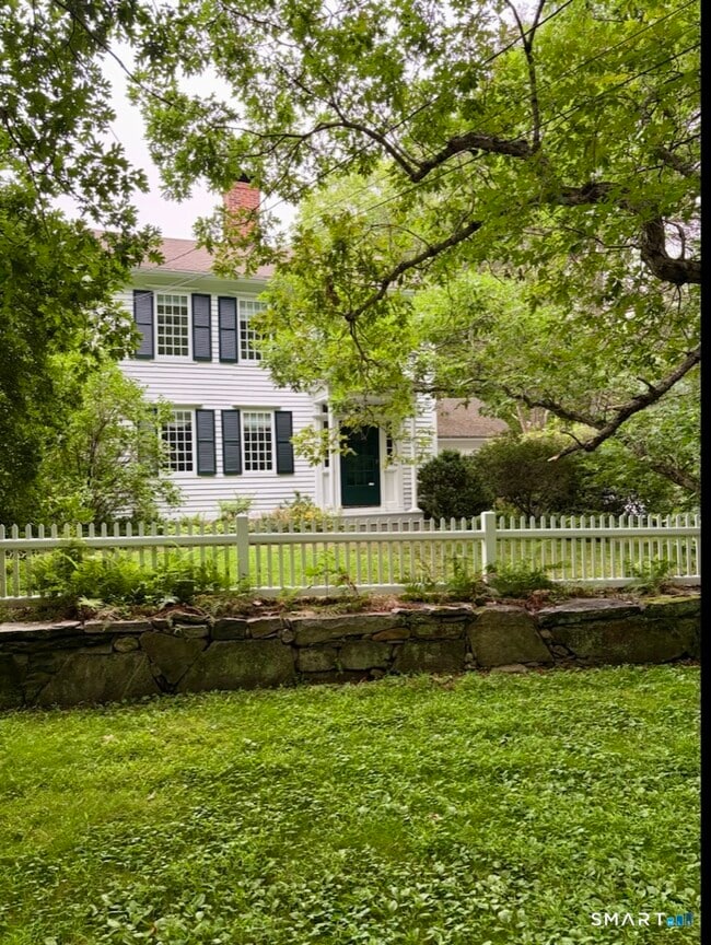 Photo - 320 Valley Rd