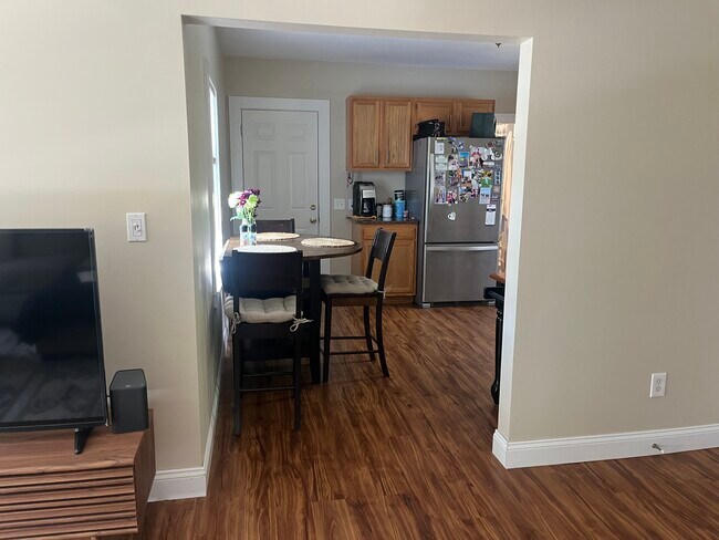2 Linden St Unidad 2nd Floor