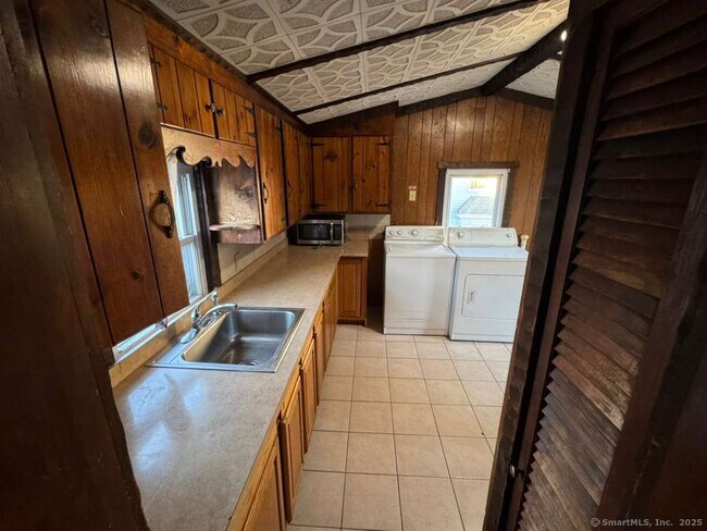 Photo - 12 Walnut St