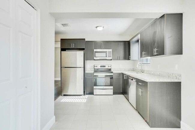 Photo - 7421 Normandy St