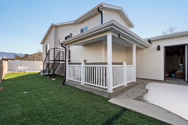 Building Photo - 7525 Birch St Rental