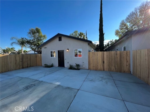 Photo - 22050 Hart St