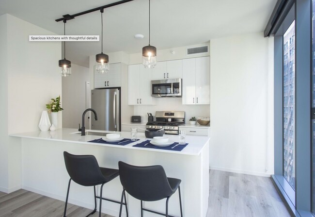 Building Photo - 8 E Randolph St Unit 3015