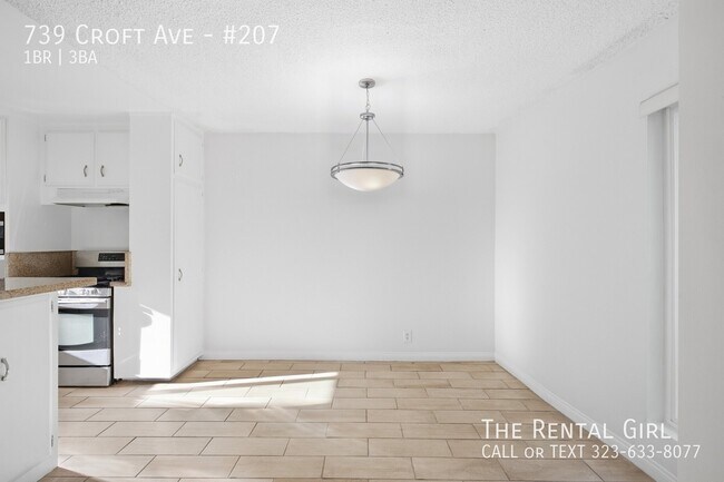 739 Croft Ave Unit 207