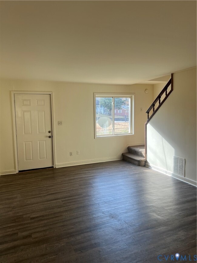 Photo - 103 Monticello Dr