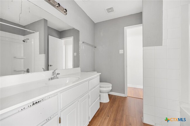 Photo - 4006 Waterproof Dr