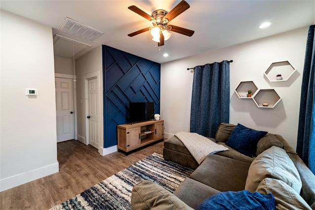 Photo - 1415 N Houston St