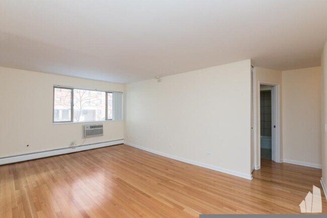 Building Photo - 0 bedroom in Chicago IL 60660 Unit 408 Rental