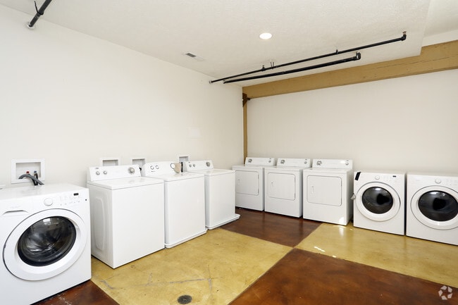 Photo - 1010 Central