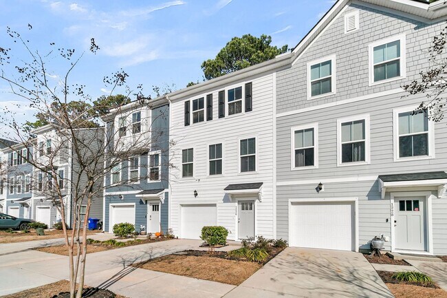 Photo - Gorgeous 3-Story Townhome in Park Circle | 3BR + Flex Space + Garage