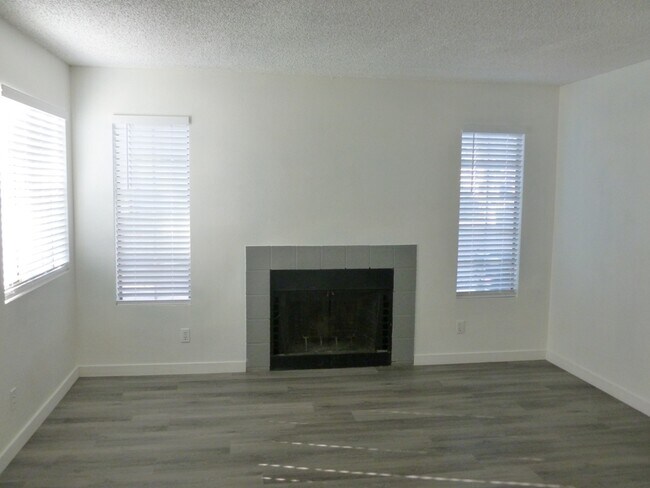 Photo - 2695 Jennydiane Dr