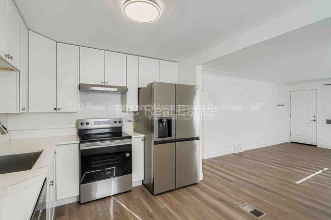 Photo - 429 Harrison St