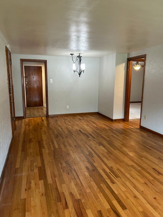 Photo - 1441 Lincoln Way Unit 1