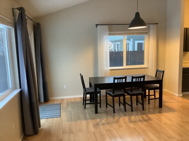 Building Photo - 1948 Connecticut Dr Rental