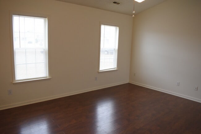 Photo - 2500 Hawes Ct