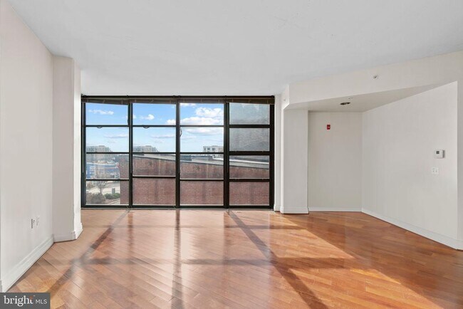 Photo - 2120 Vermont Ave NW Unit 323