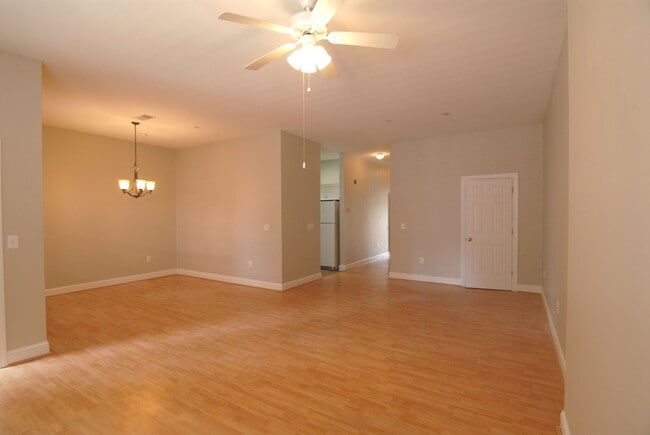 Photo - Downtown City Living Spacious 1 bedroom 1 bathroom in the heart of Greensboro