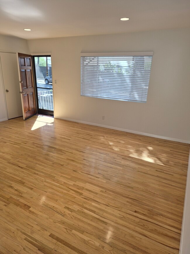 Photo - 511A Strand St Unit 511 A