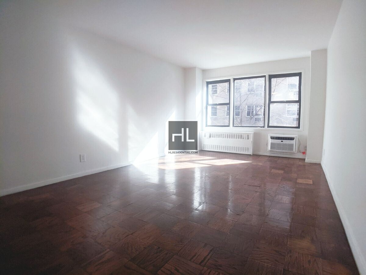 Photo - EAST 36 STREET Unit 6F