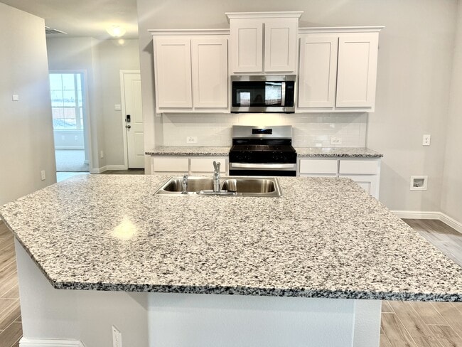 Photo - 147 Bay Mdws Ln