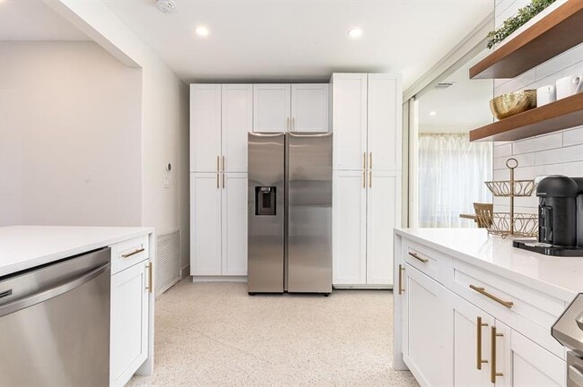 Photo - 1604 NE 16th Ave