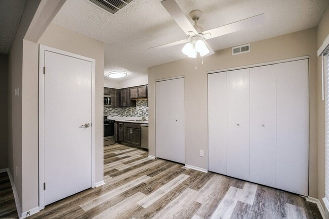 TOWNHOMES AT MCNAUGHTEN