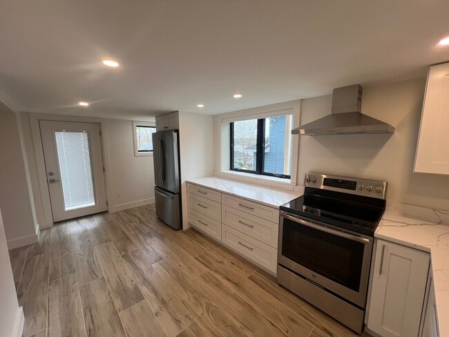 Photo - 1 Rose Ln Unit UB