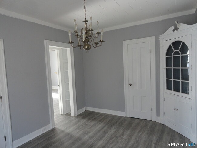 Photo - 177 E Pearl St