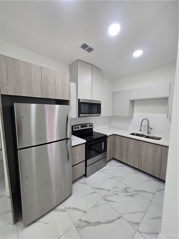 Photo - 13 Magdalena St Unit 1