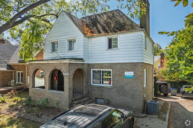 1532 Packard St