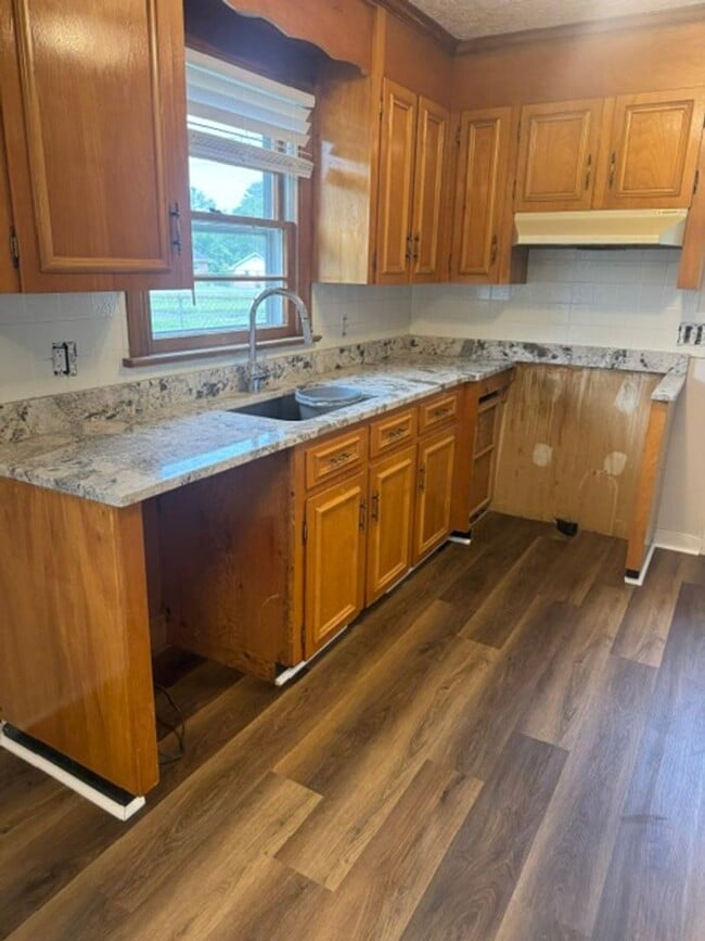 Photo - 719 Whitestone Dr Unit Apt B
