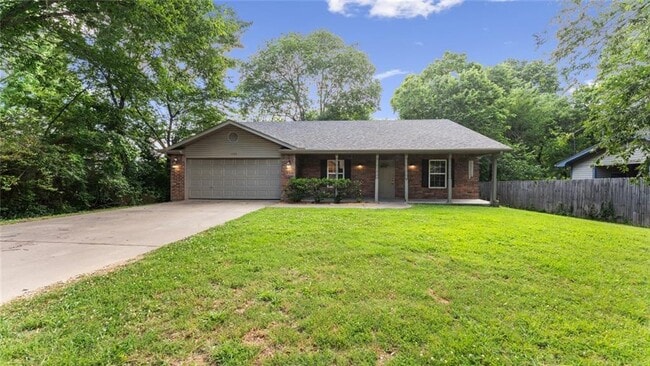 Photo - 1135 N Vista Pl House