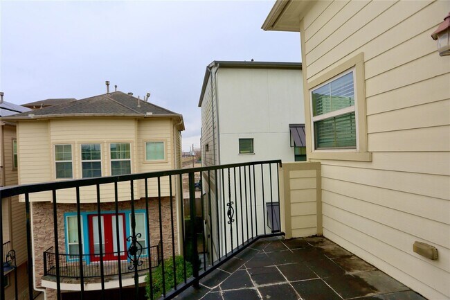 Photo - 114 Heights Blvd