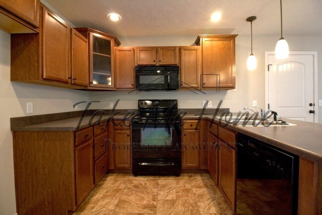 Photo - 3 Bedroom in Ozark School District!