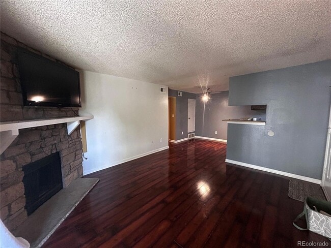 Building Photo - 4400 S Quebec St Unit 204