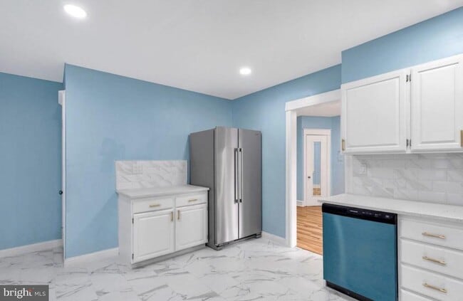 Photo - 200 Kingston Rd