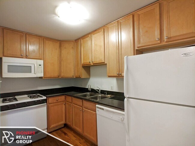 Photo - 4600 N Clarendon Ave Unit 1410