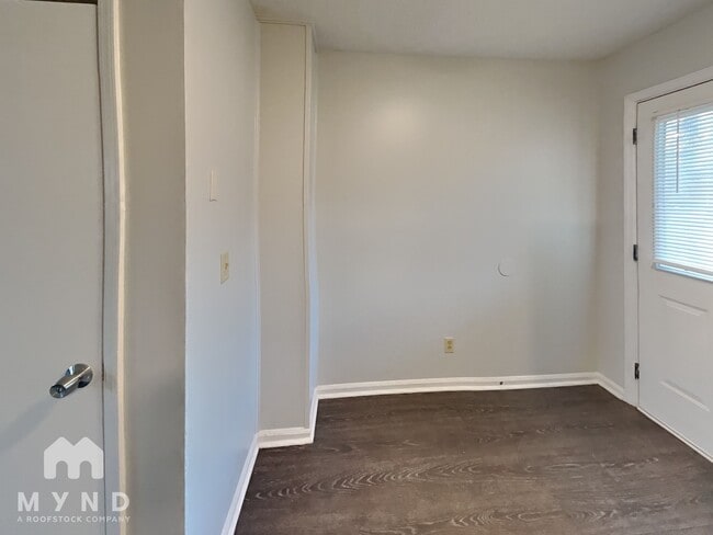 Photo - 808 E Spring St