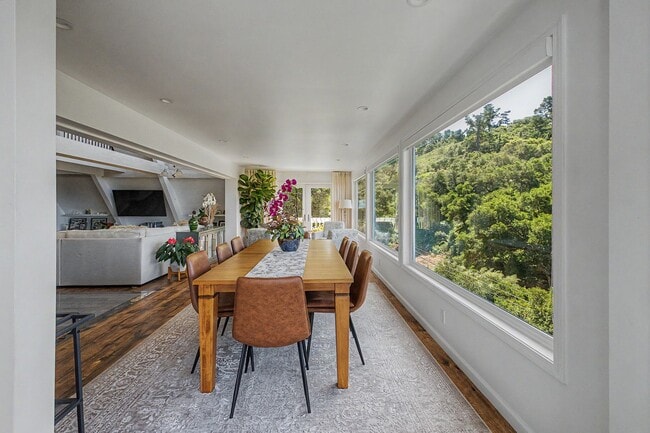 Photo - Luxury furnished retreat in Carmel Valley